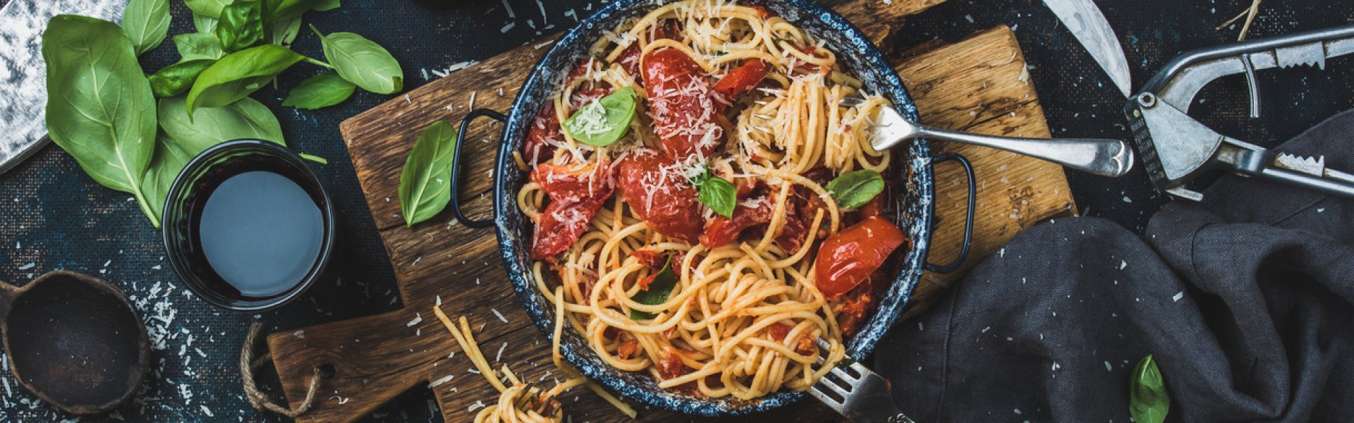 Pasta on the terrace – flavors of three worlds
