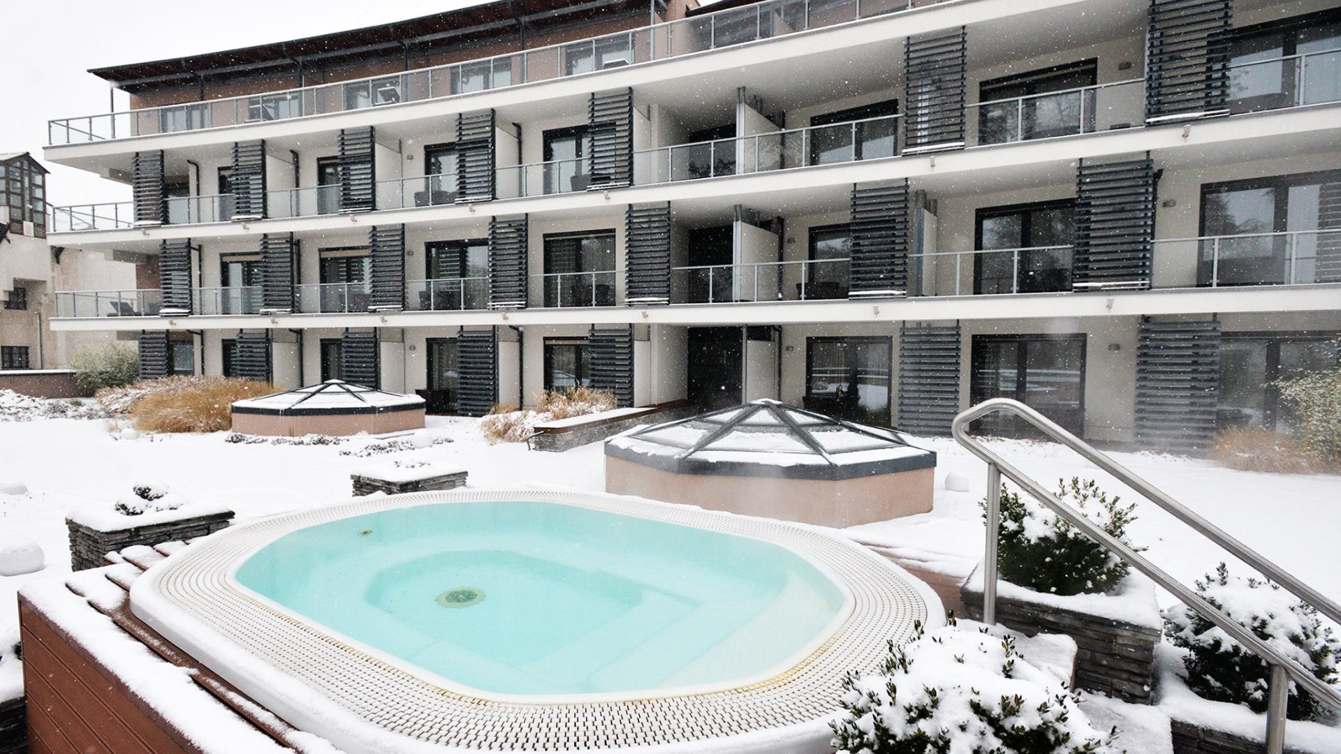 imola hotel platan in winter