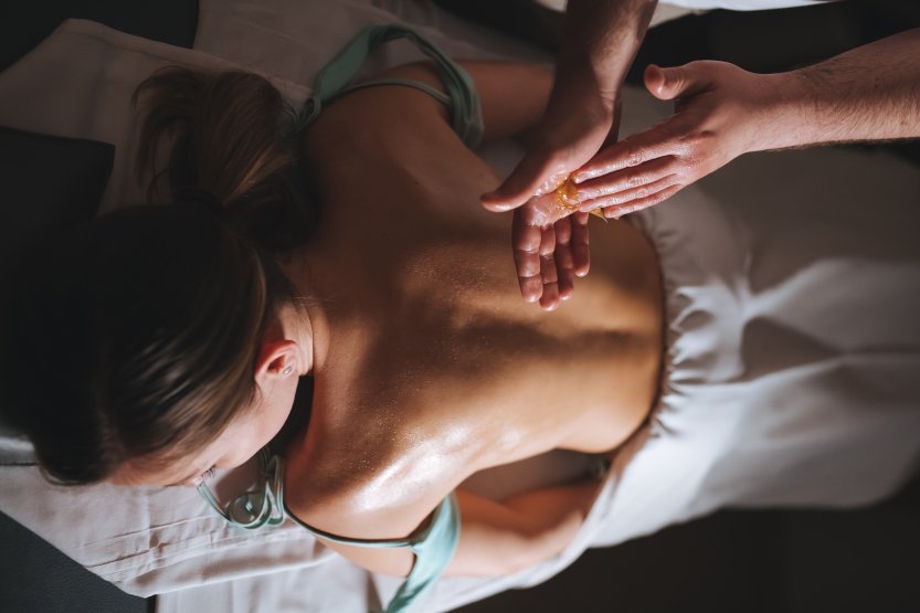 wellness relaxation with massage services in Eger
